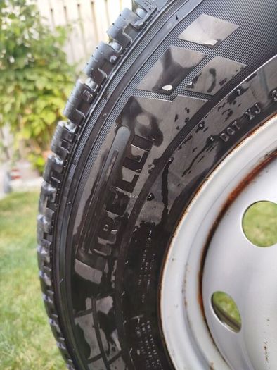 4 x Fiat Ducato Steel Wheels with Brand New Pirelli Carrier 215 70 R15C Tyres