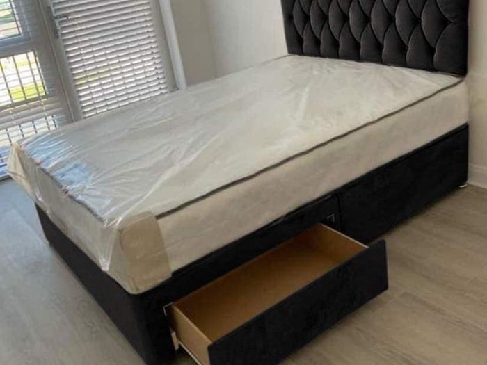 New beds with mattress