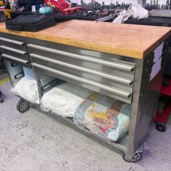 Tool trolley damaged