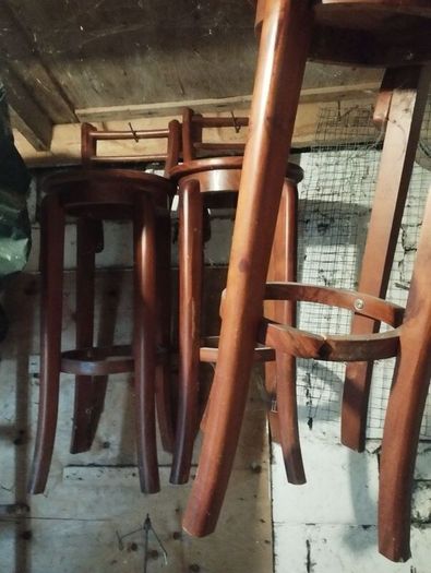 bar stools