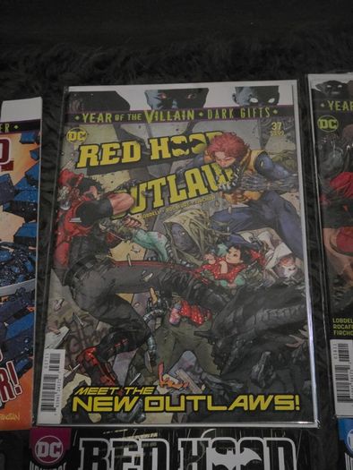 Red Hood And The Outlaws #1 - 52red Hood And The Outlaws #1 - 52