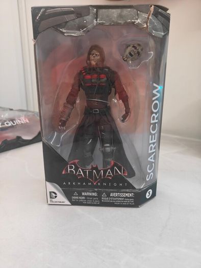 Batman Arkham knight collectibles