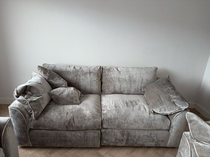 Brand New EZ Living Leo 4 Seater Sofa  Kairo Stone Delivered This Week)