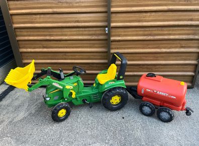 Ride on tractor and slurry tank