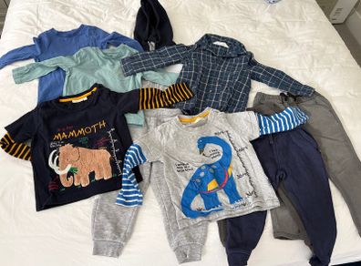 Boys clothes size 2-3 years