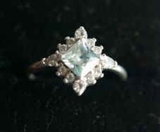 Vintage Art Deco Aquamarine and 925 Sterling Silver hallmarked Ring , Cubic Zirconia Band size O - 1,9g