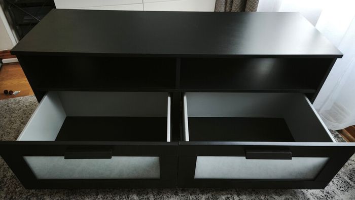 TV bench