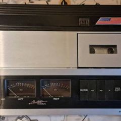 From 1978  Bang & Olufsen beocord 1900 stereo cassette deck, working perfect.