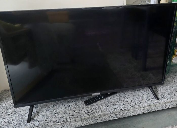 TCL 40-Inch Android Smart TV