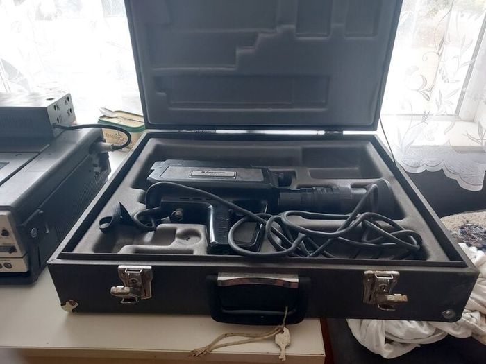 1980 TV camera equipment