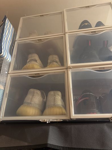 Shoe boxes