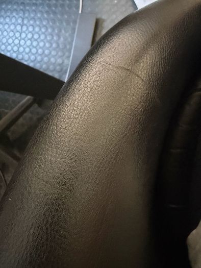 IKEA SKRUVSTA Swivel Chair in Black Faux Leather