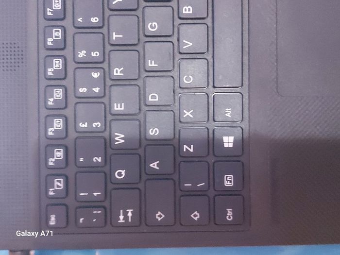 Fujitsu Lifebook Stylistic Series, Model A1530,  Intel Core i5-1035G1 CPU, 1.19GHz, 8GB Ram, 300GB SSD, Windows 10, Microsoft Edge, Chrome and VLC