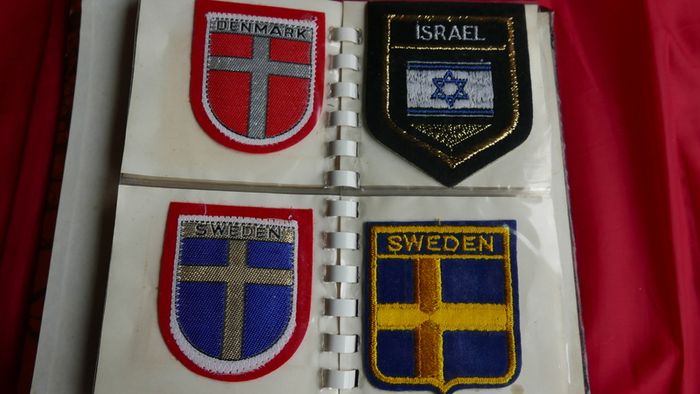 27 Vintage Patches in album
