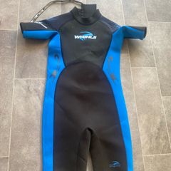 wetsuit shortie age 11-12 years