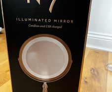 No.7 Illuminated Mirror
