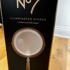 No.7 Illuminated Mirror