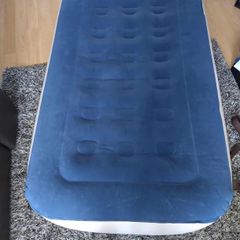 Inflatable Mattress with Built-in Electric Pump