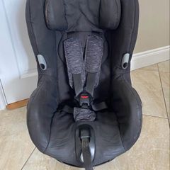 Maxi cosi axis car seat 9months - 4 years 9-18kg