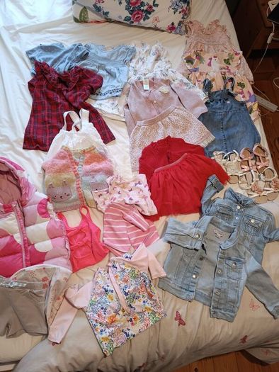 Girls' clothes 12 - 24 months