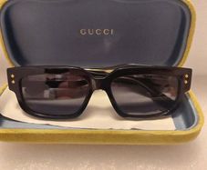 Gucci - Sunglasses
