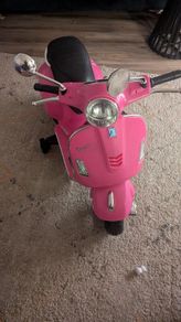 kids  pink vespa bike