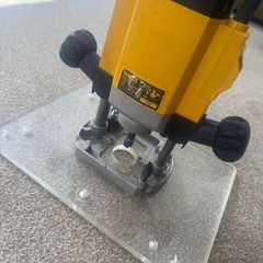 DeWalt DW615