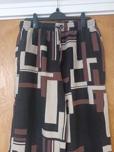 Bundle  Of Ladies Dresses,  Trousers & Jumpers & 1 Blouse. 8  Items.  S. 14