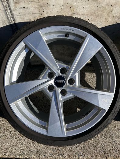 Genuine Audi S4 Torsio 19" Alloys & Tyres