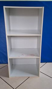Shelves / Bookcase