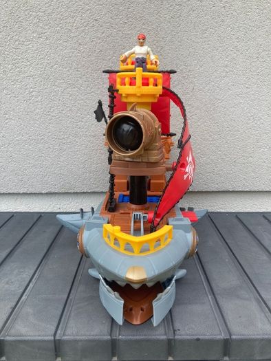 imaginext pirate ship