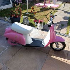 Razor Kids Pocket Mod Capri  Moped Pink