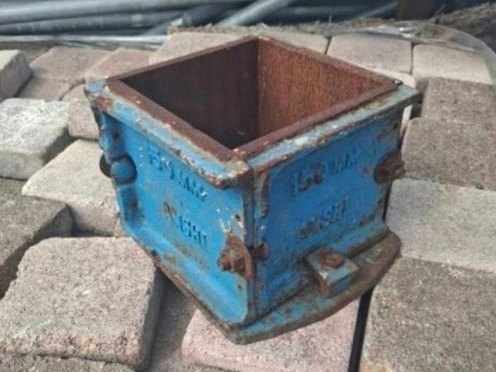 Concrete Cube Test Mould