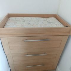 Mamas & Papas Changing Table + Drawers