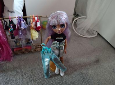 brats doll and accessories