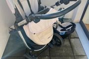 Uberchild set of 2: Pram and Car Seat