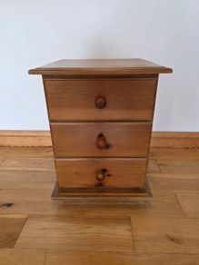 Pine locker