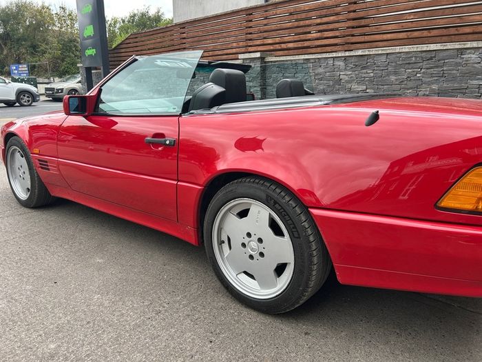 17" Mercedes AMG Aero Alloys with Michelin Tires