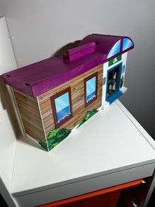 Playmobil Take Along Vet Clinic