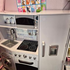 Kidcraft play kitchen