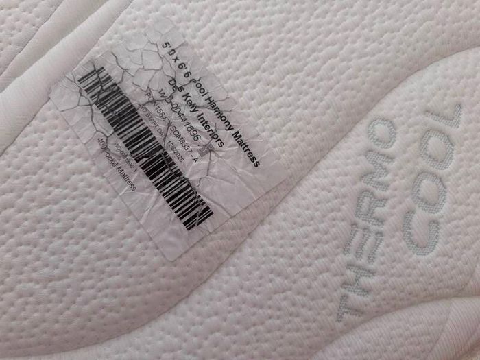 Almost brand new mattrass,  no stains, premium quality.