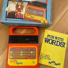Speak and Spell original 1978 Texas Instruments boxed working English voice