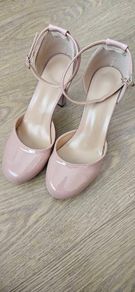 Nude High Heels Size 4