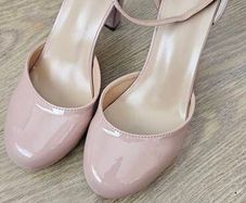 Nude High Heels Size 4