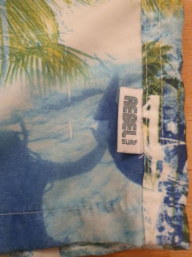 Summer Shorts/Bermuda Style Swim Shorts... Size: 11-12 Yrs .. Colour: White/Blue/Green