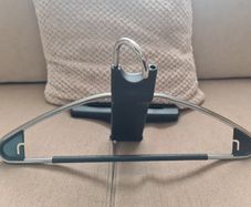 Brand New Genuine Hyundai Hanger