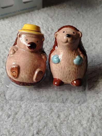 beautiful new Cath Kinston hedgehog salt & pepper shakers