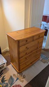 Pine Chest of Drawers