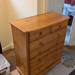 Pine Chest of Drawers