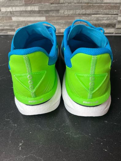 New Saucony Azura